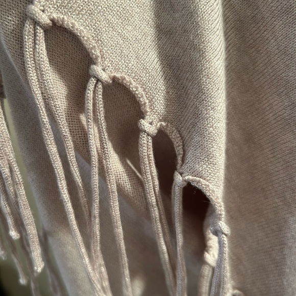 Soft tassel sweater - Picture 4 of 6